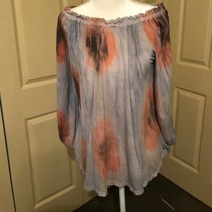 JESSICA SIMPSON off shoulder top